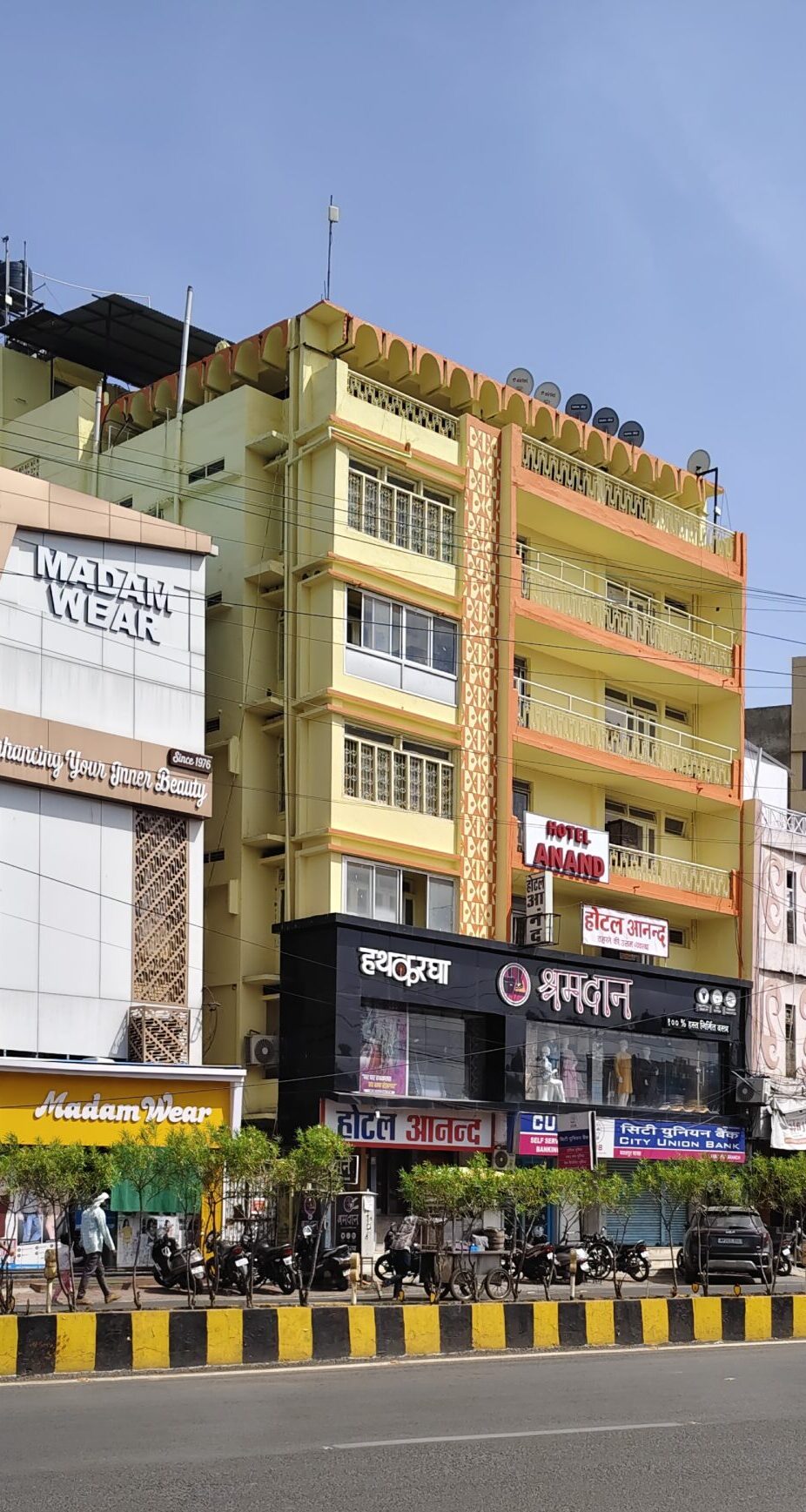 Front view of Hotel Anand, budget hotel in Jabalpur near Railway Station